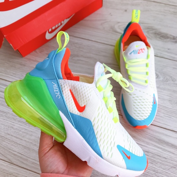 Nike Air Max 270 - Picture 4 of 8